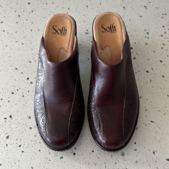 Sofft Women's Size 8.5 Brown Leather Clogs Mules Floral Tooled Slip On Shoes EUC - Picture 2 of 12